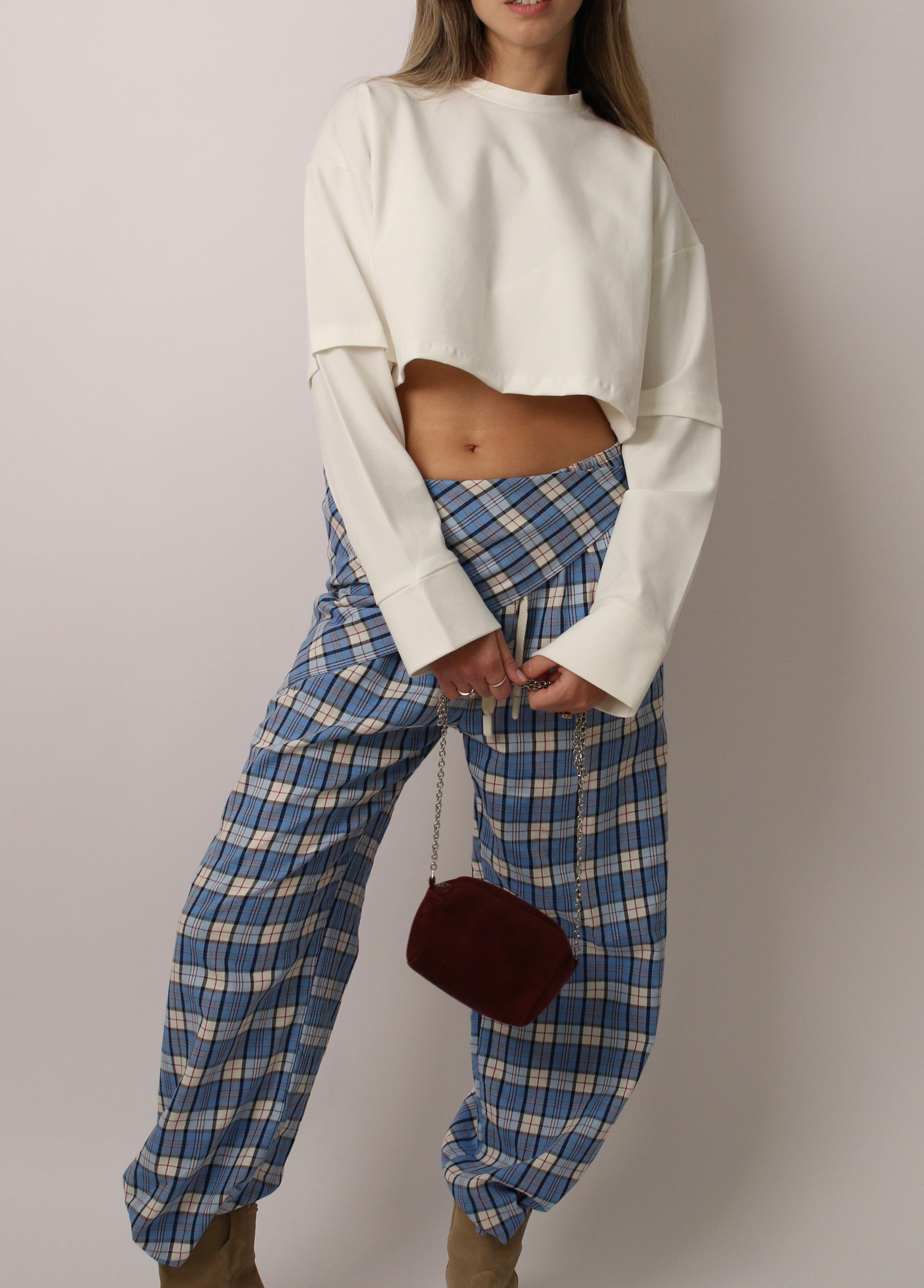 CROP WHITE