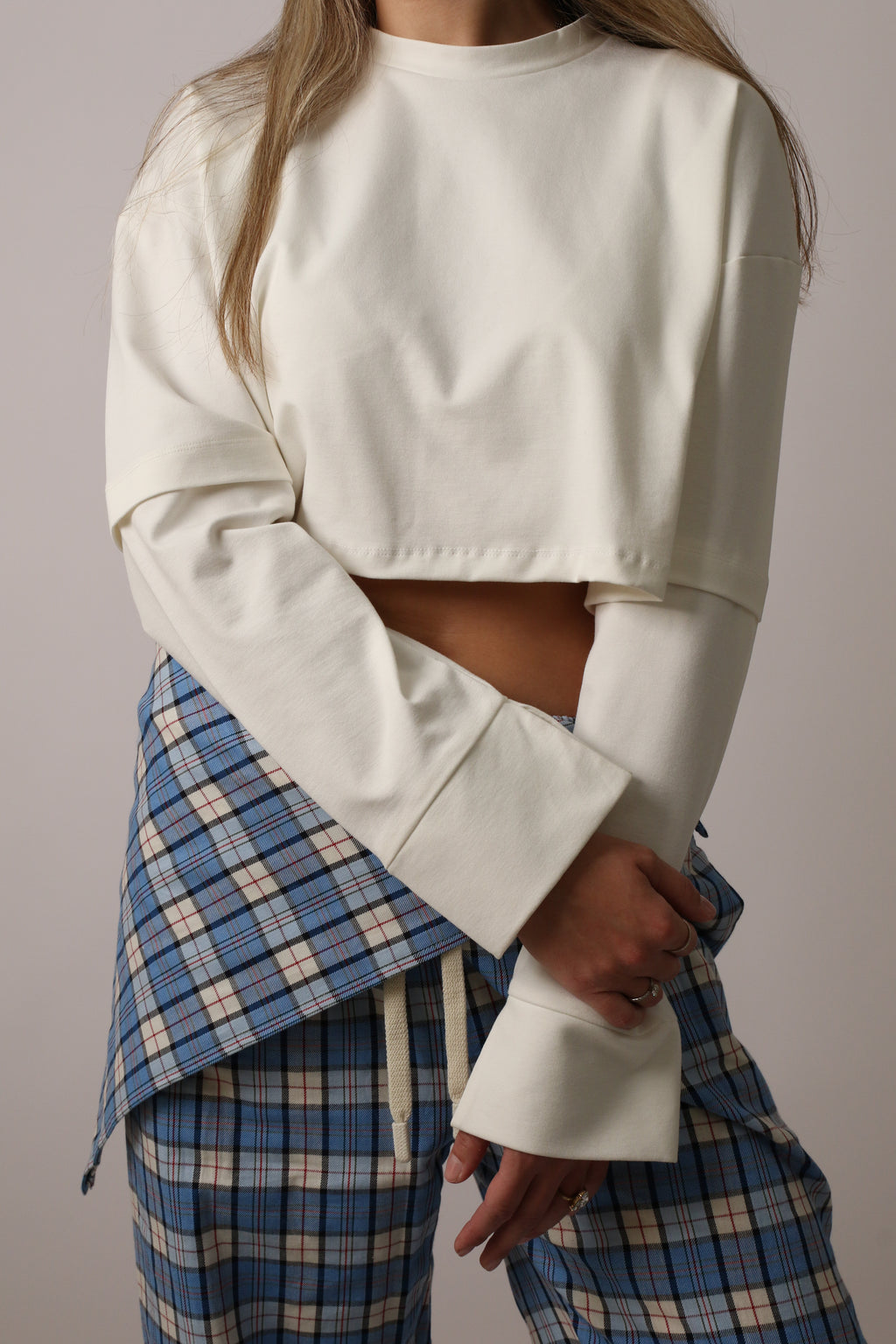 CROP WHITE